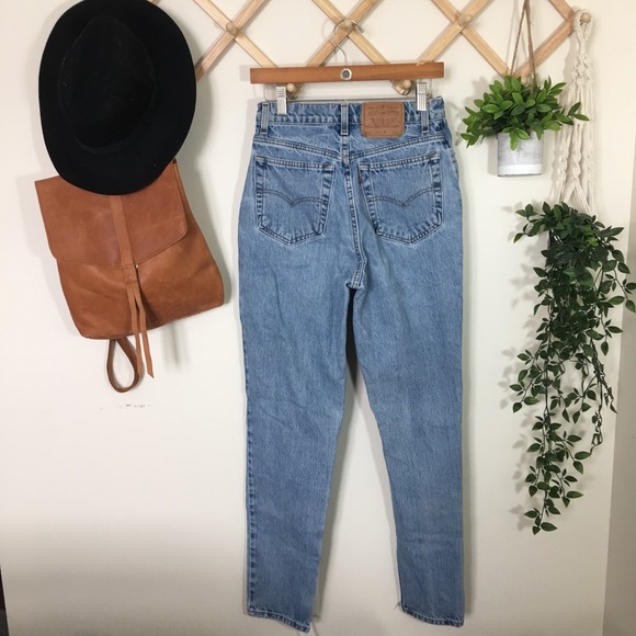 Levi’s | 512 Vintage High Waisted Mom Jeans P342